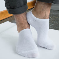 Osnovne bele kratke nazuvice