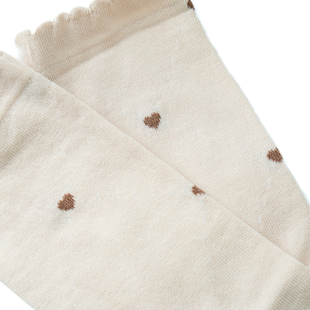 Čarape sa diskretnim srcima