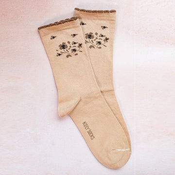 Cvetne bež čarape