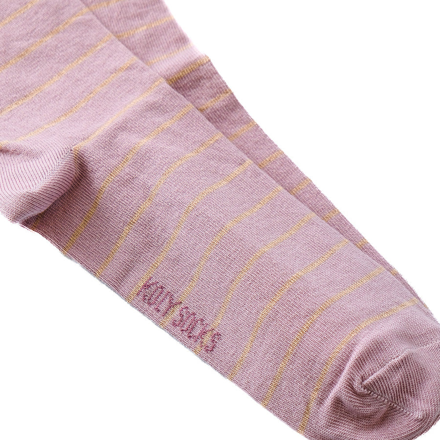 Prljavo roze čarape sa prugama